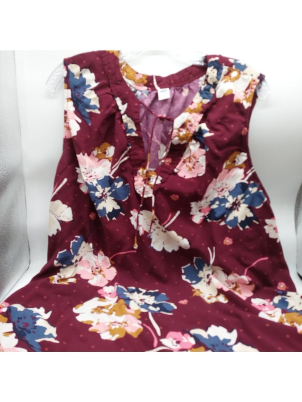 Old Navy Womens Blouse Tank Top Size XXL Burgundy Floral V-neck 2XL
